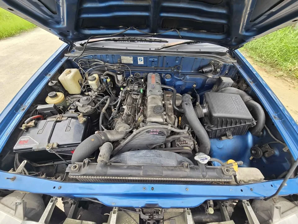 2002 Mazda 2500 Fighter V 3