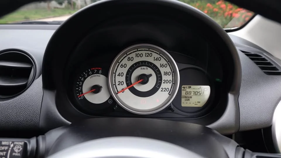 2012 Mazda 2 II 3