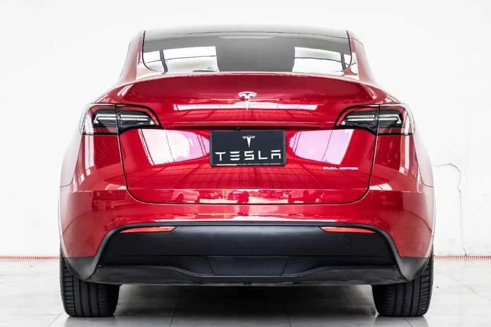 2022 Tesla Model Y 2
