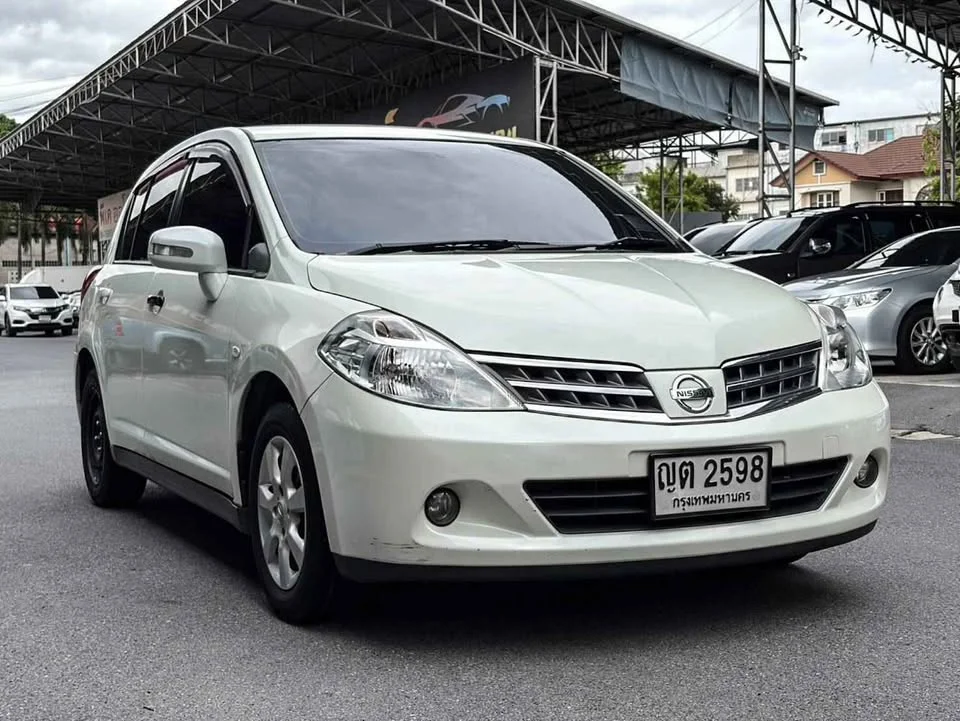 2011 Nissan Tiida I (C11) 3