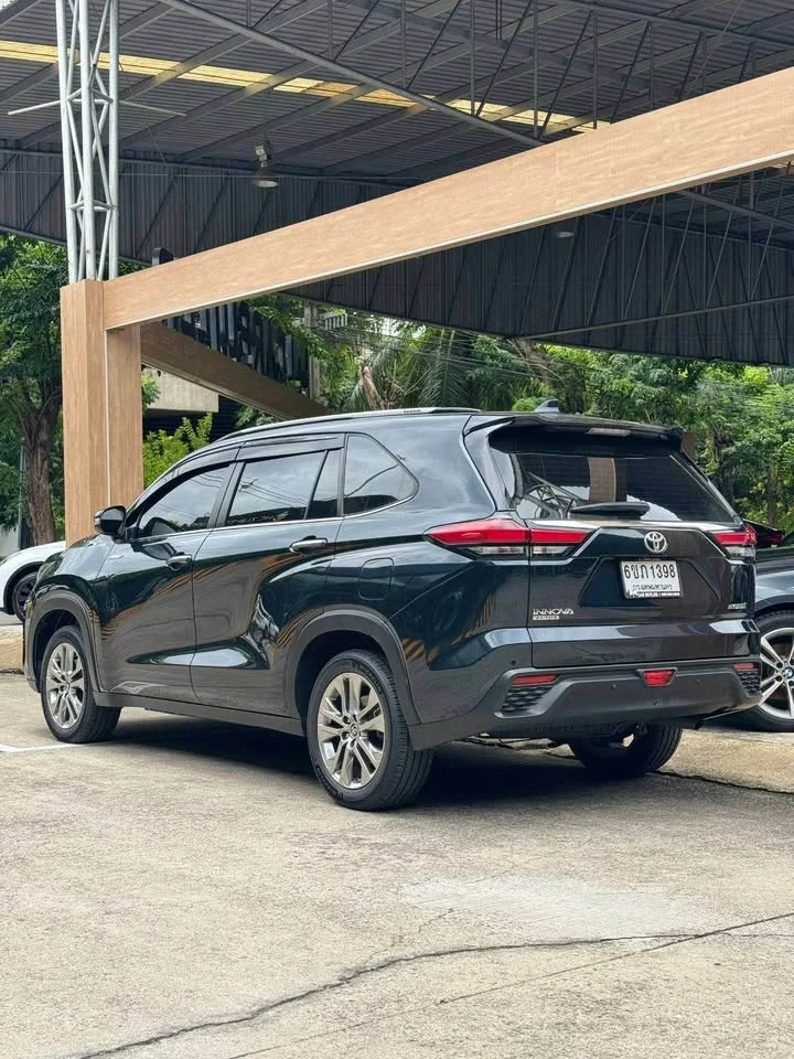 2024 Toyota Innova III 3