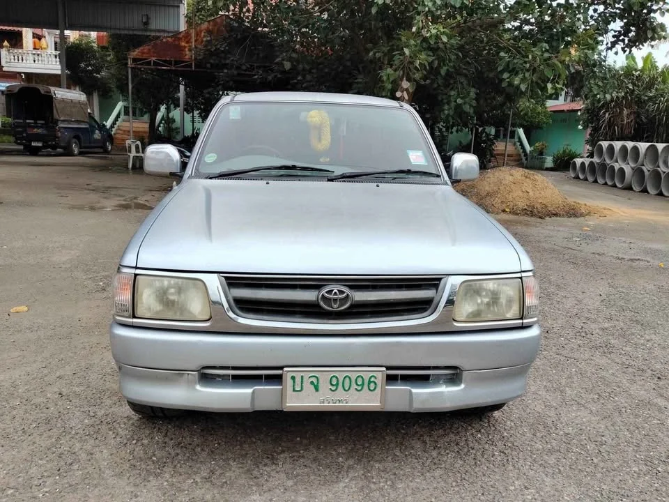 2001 Toyota Hilux Tiger VI 3