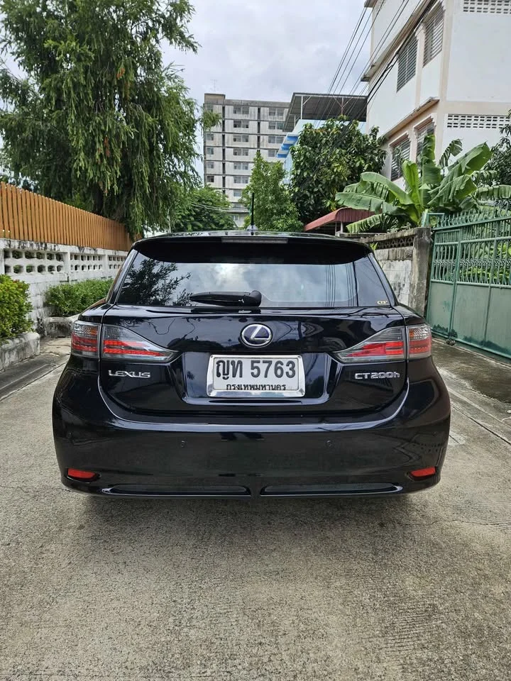 2011 Lexus CT A10 3