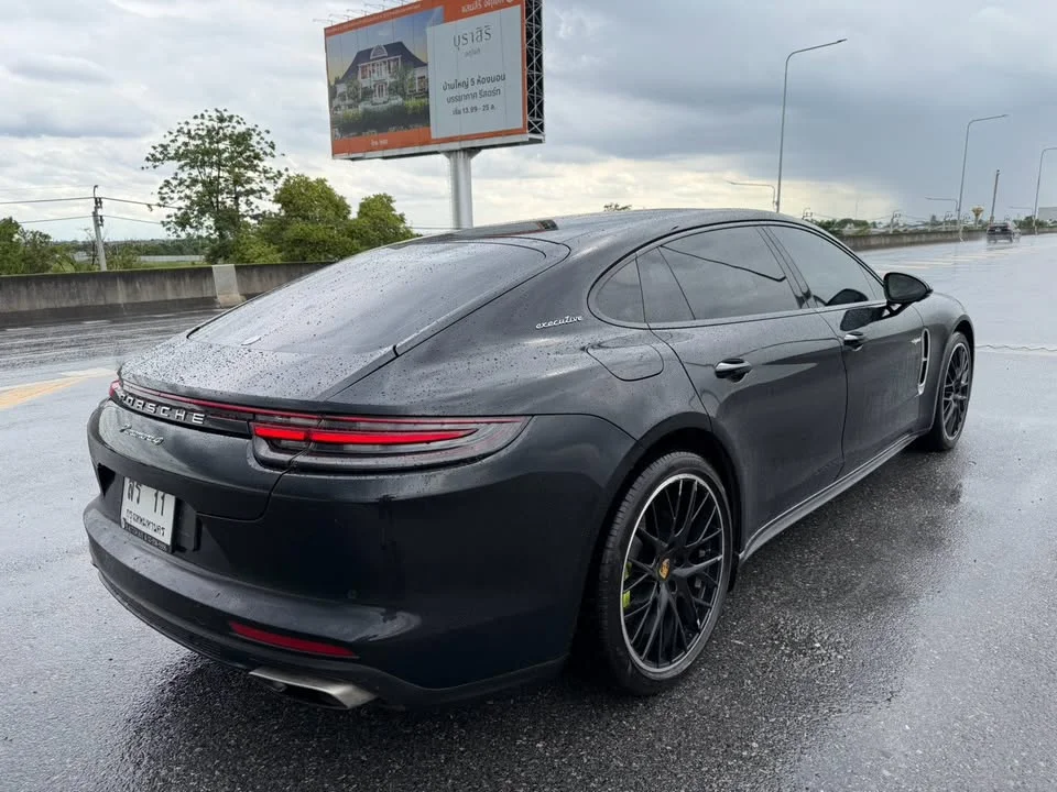 2017 Porsche Panamera II 3