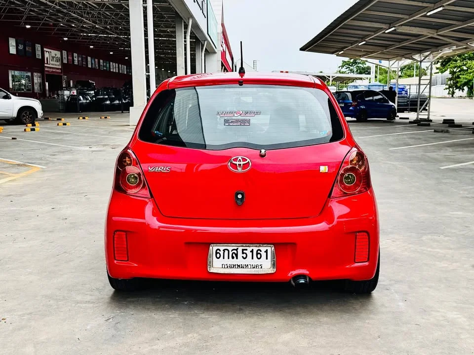 2012 Toyota Yaris II 3