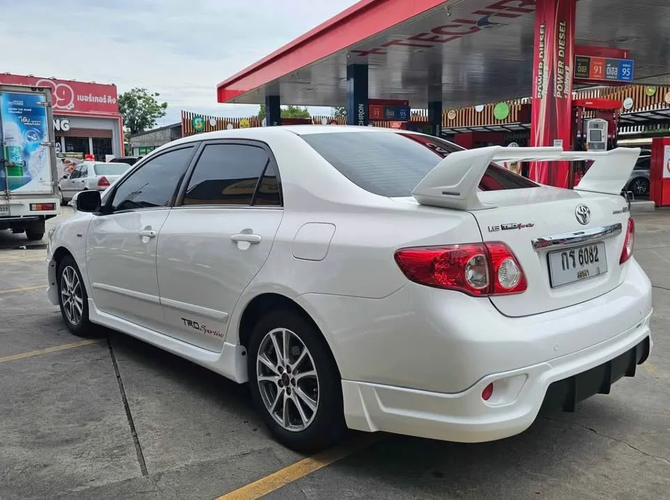 2010 Toyota Corolla Altis X (E140) 2