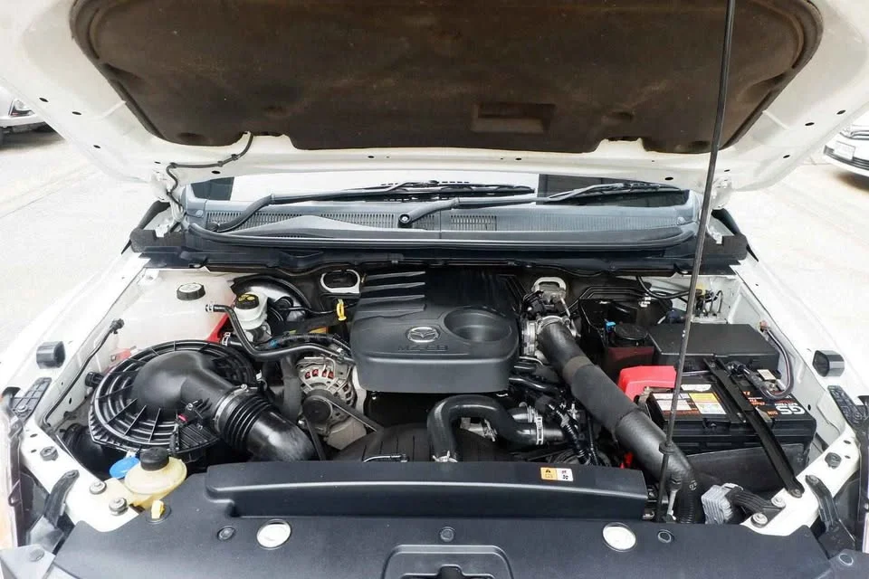 2014 Mazda BT-Series II 3