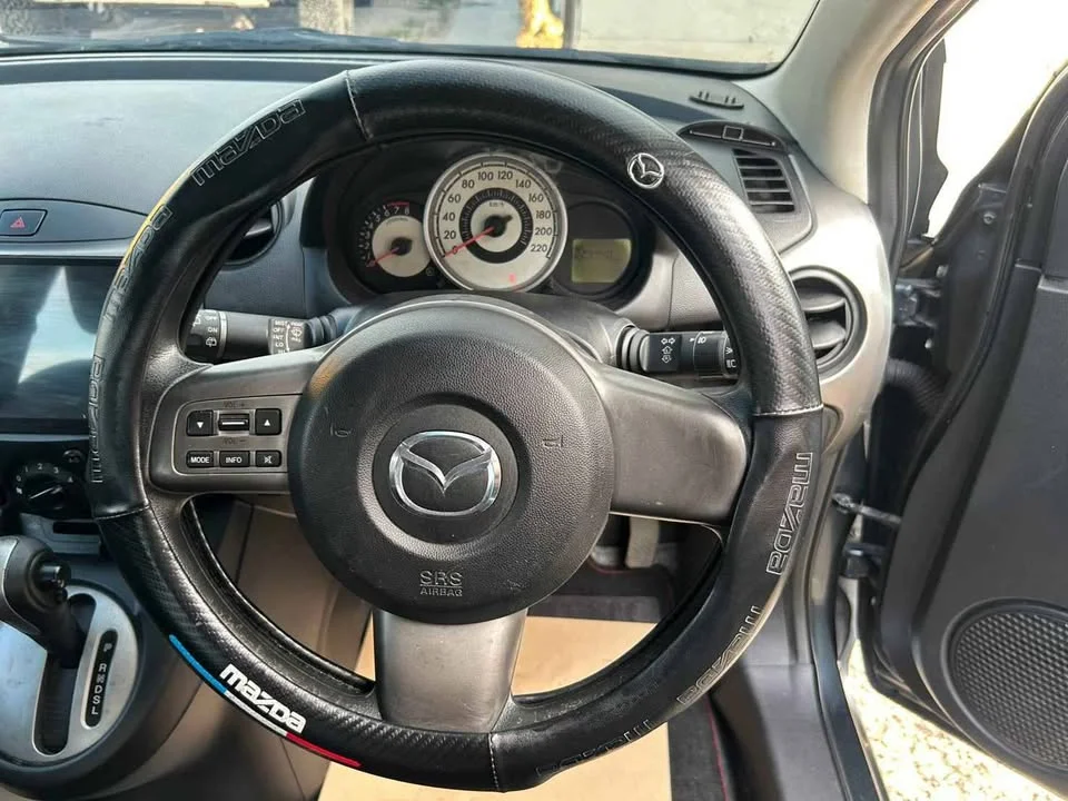 2012 Mazda 2 II 2
