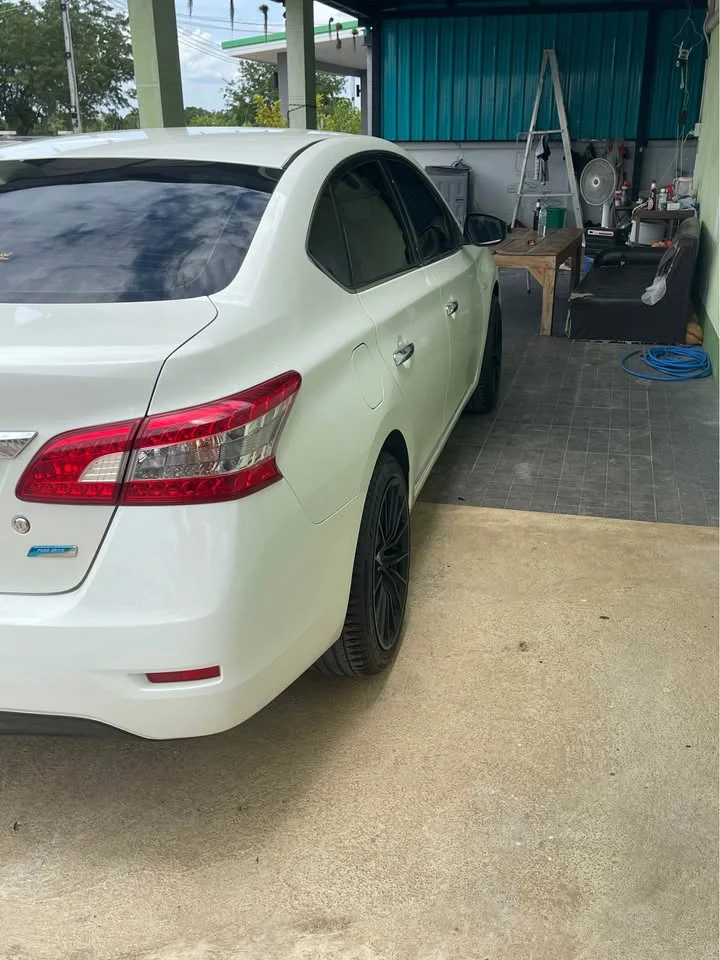 2012 Nissan Sylphy III (B17) 3
