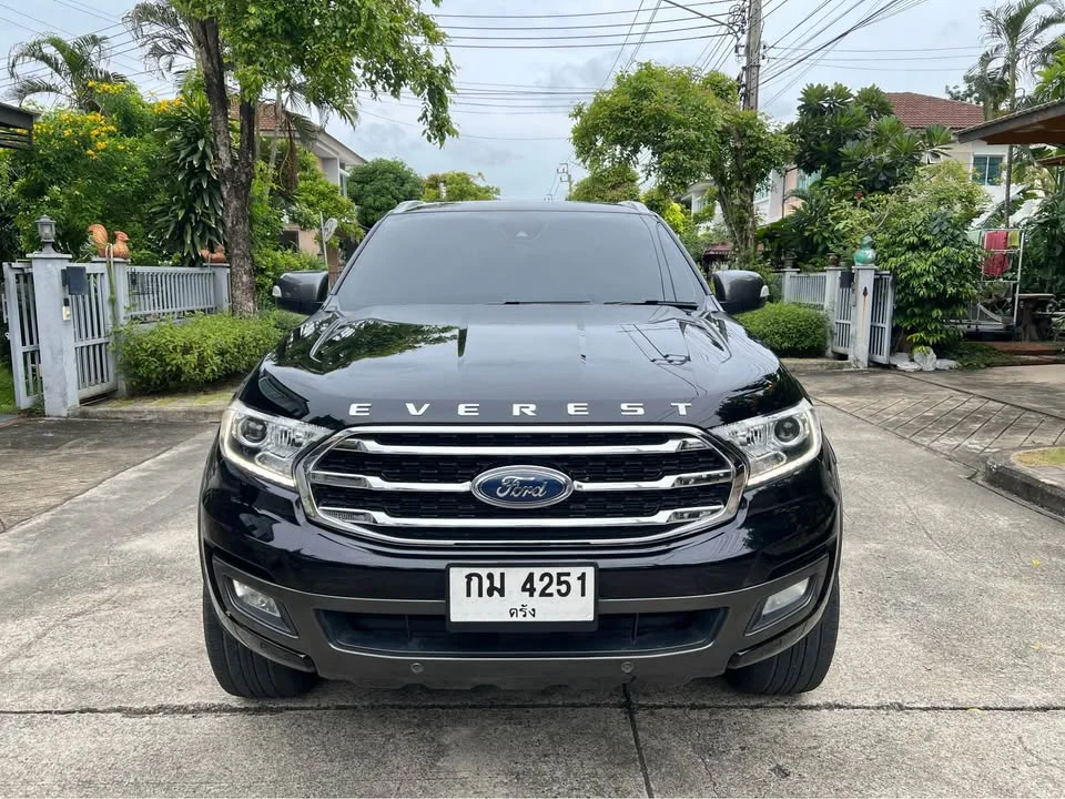 2019 Ford Everest II 2