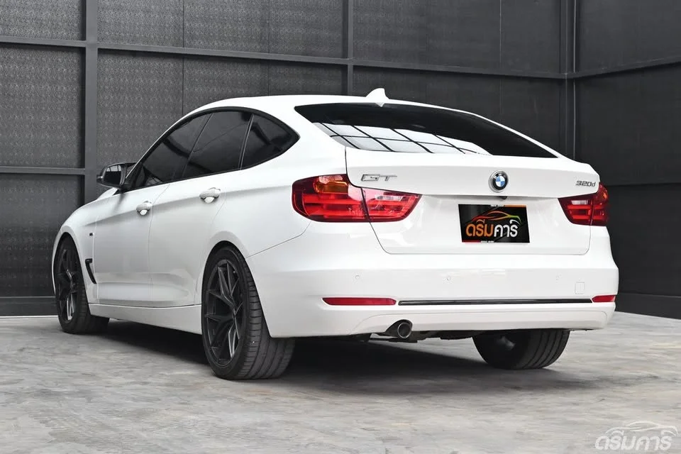 2015 BMW 3er GT F34 2