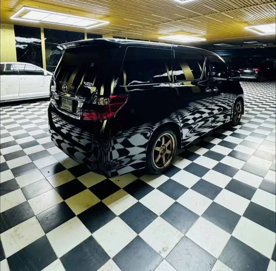 2010 Toyota Alphard, Vellfire II (AH20) 3
