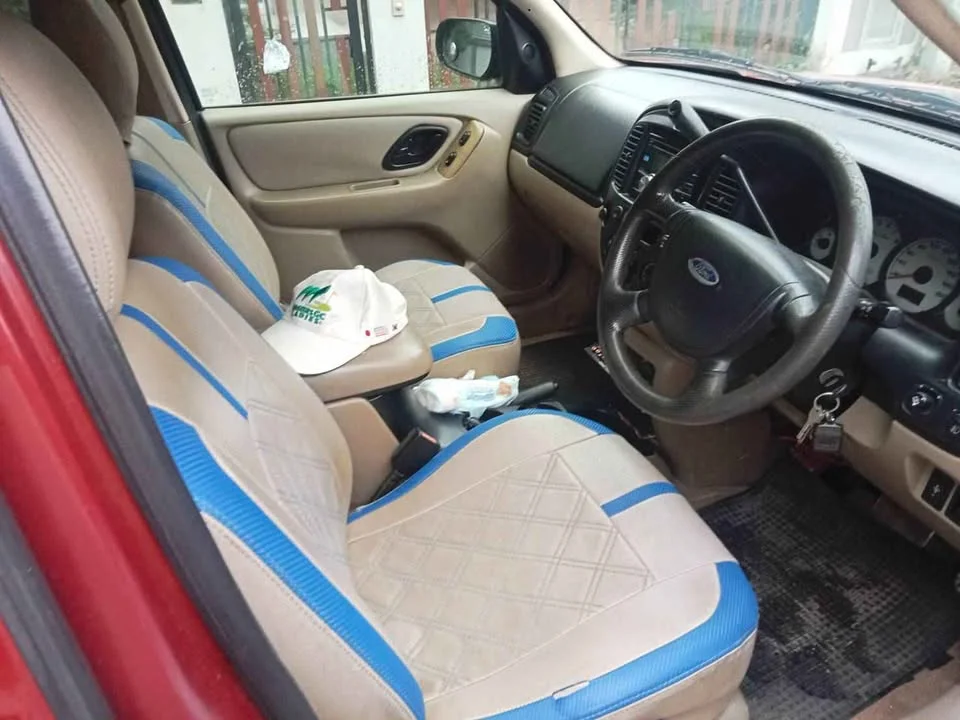 2005 Ford Escape I 2