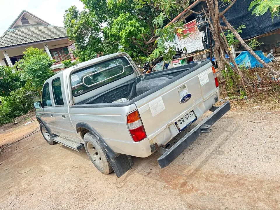 1999 Mazda 2500 Fighter V 2