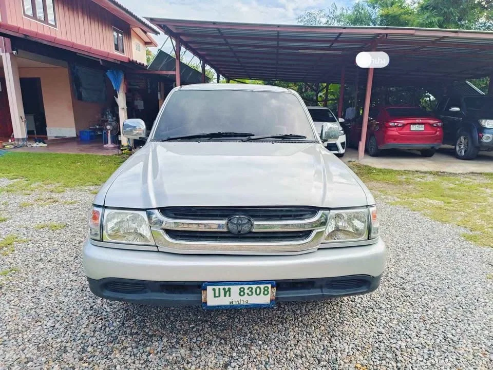 2003 Toyota Hilux Tiger VI 3
