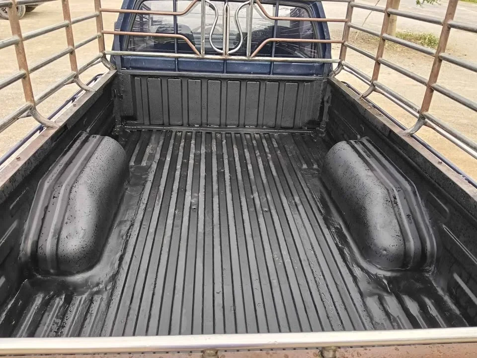 1990 Isuzu TFR III 2