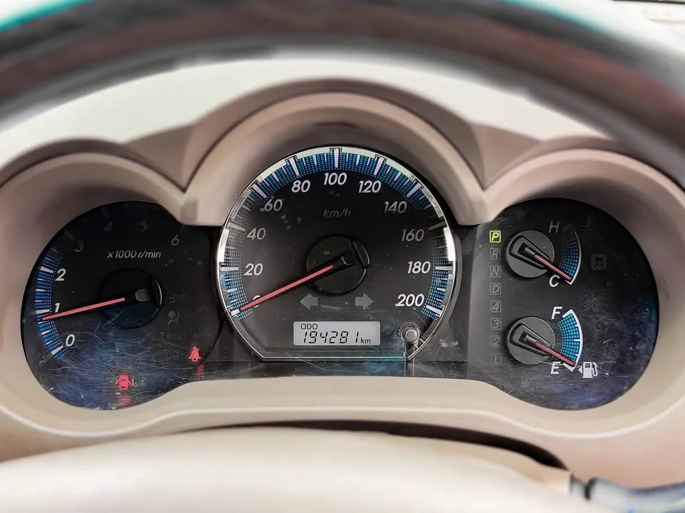 2013 Toyota Fortuner I 3