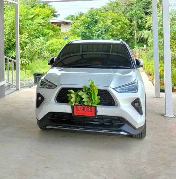 2025 Toyota Yaris Cross AC200 2