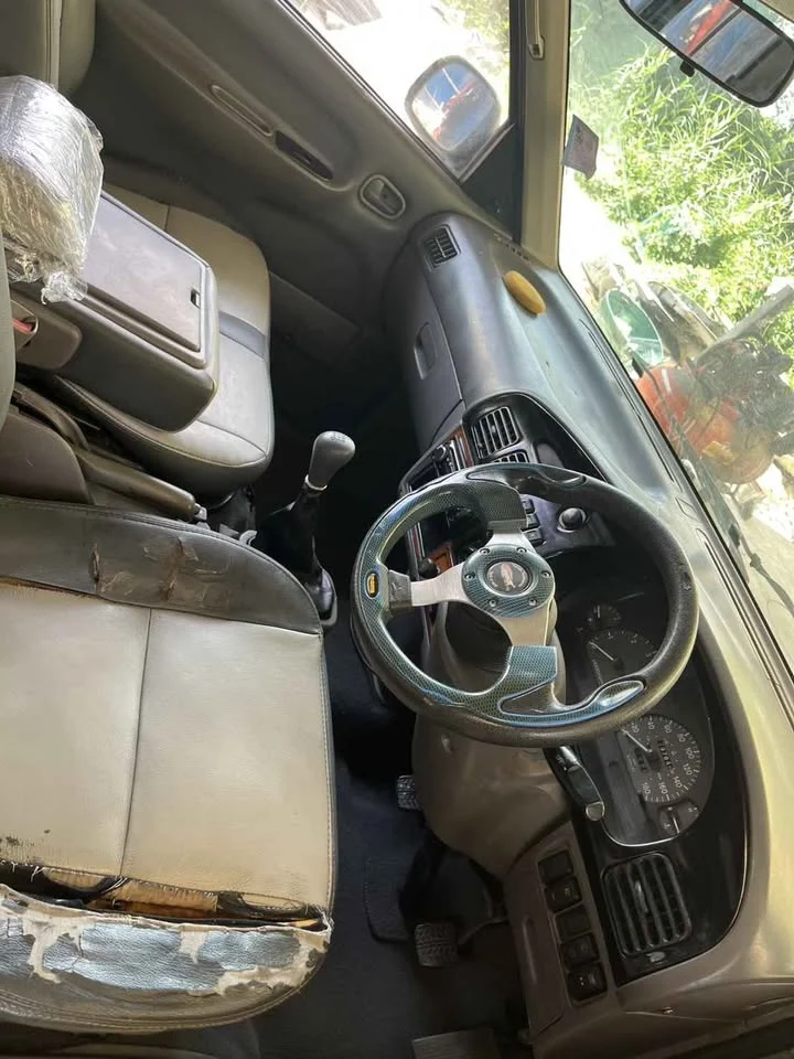 1998 Toyota Commuter IV (H100) 2