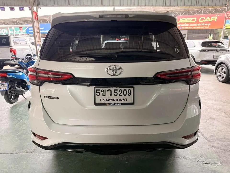 2022 Toyota Fortuner II 3
