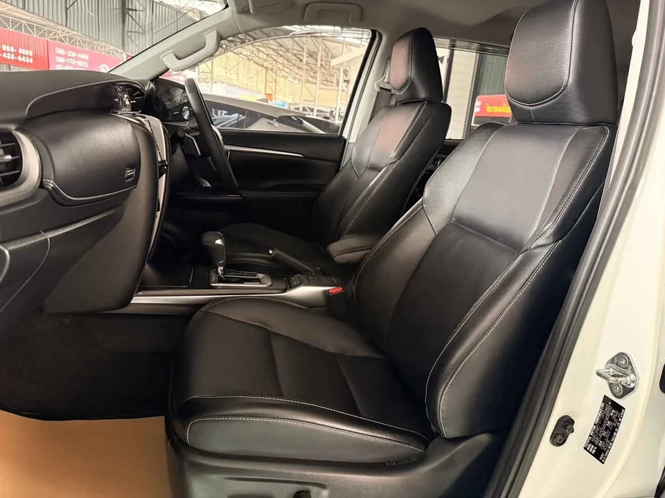2022 Toyota Fortuner II 2