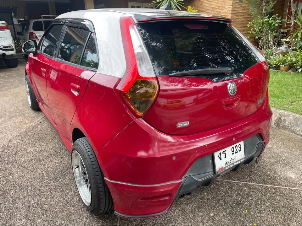 2015 MG 3 II 3