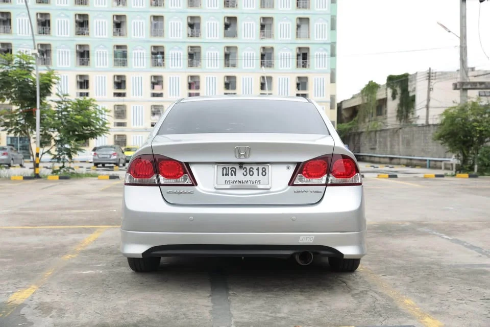 2009 Honda Civic VIII 3