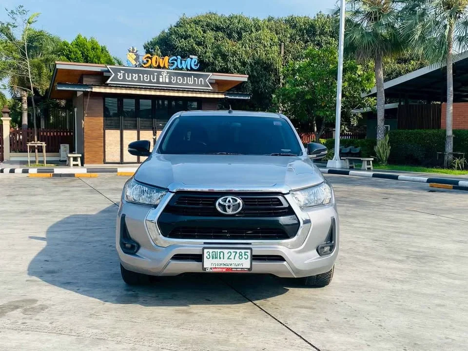 2022 Toyota Hilux VIII 3