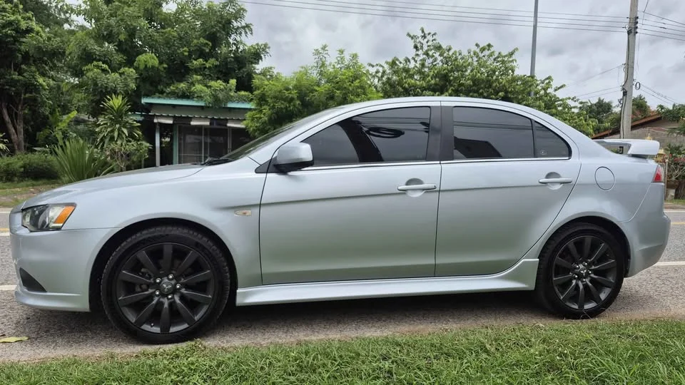2013 Mitsubishi Lancer IX 3