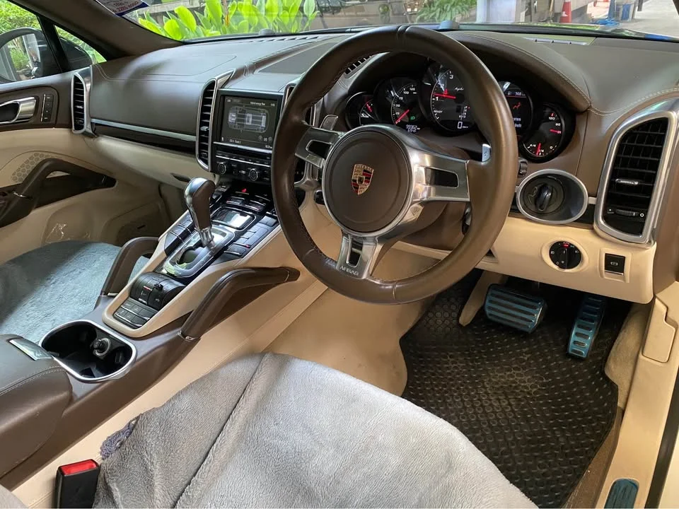 2012 Porsche Cayenne II 2