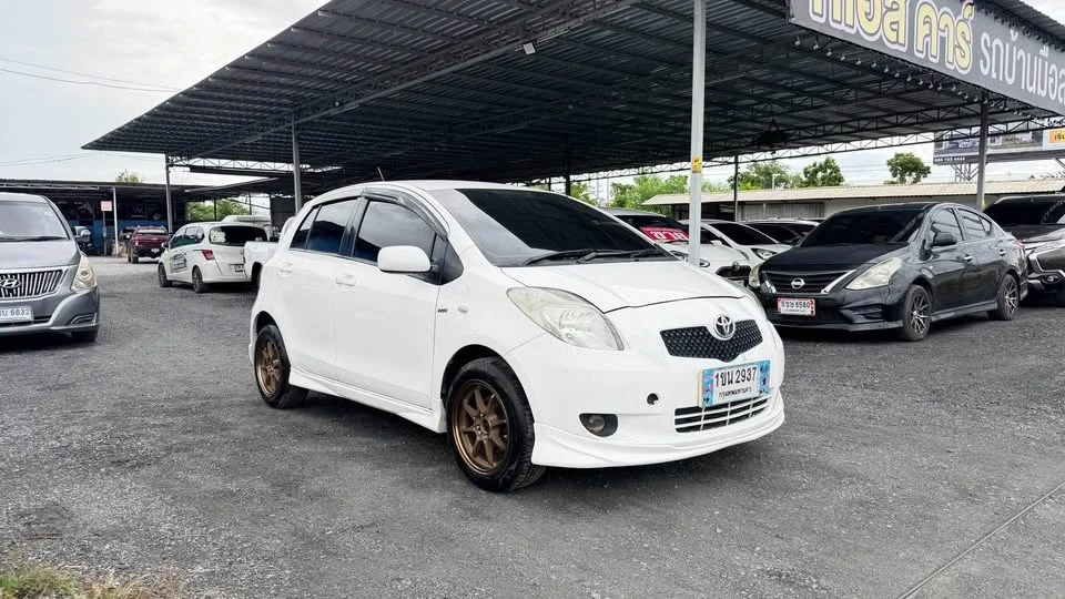 2008 Toyota Yaris II 3