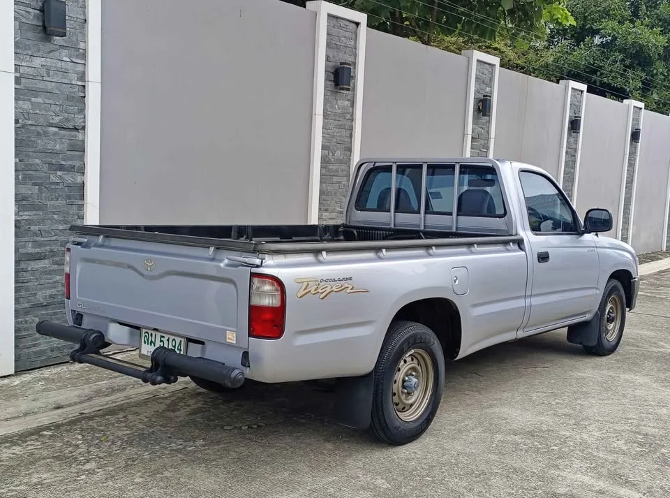 1999 Toyota Hilux Tiger VI 2