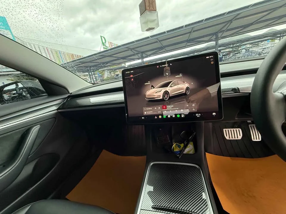 2024 Tesla Model 3 2