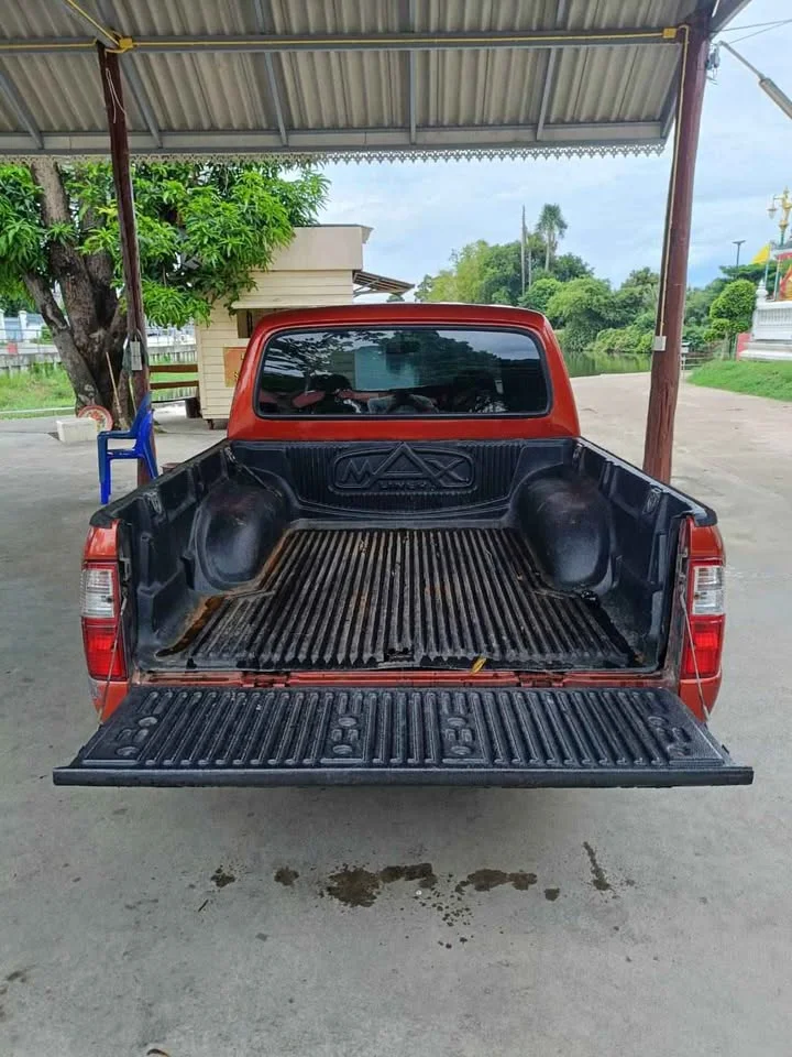 2004 Mazda 2500 Fighter V 3