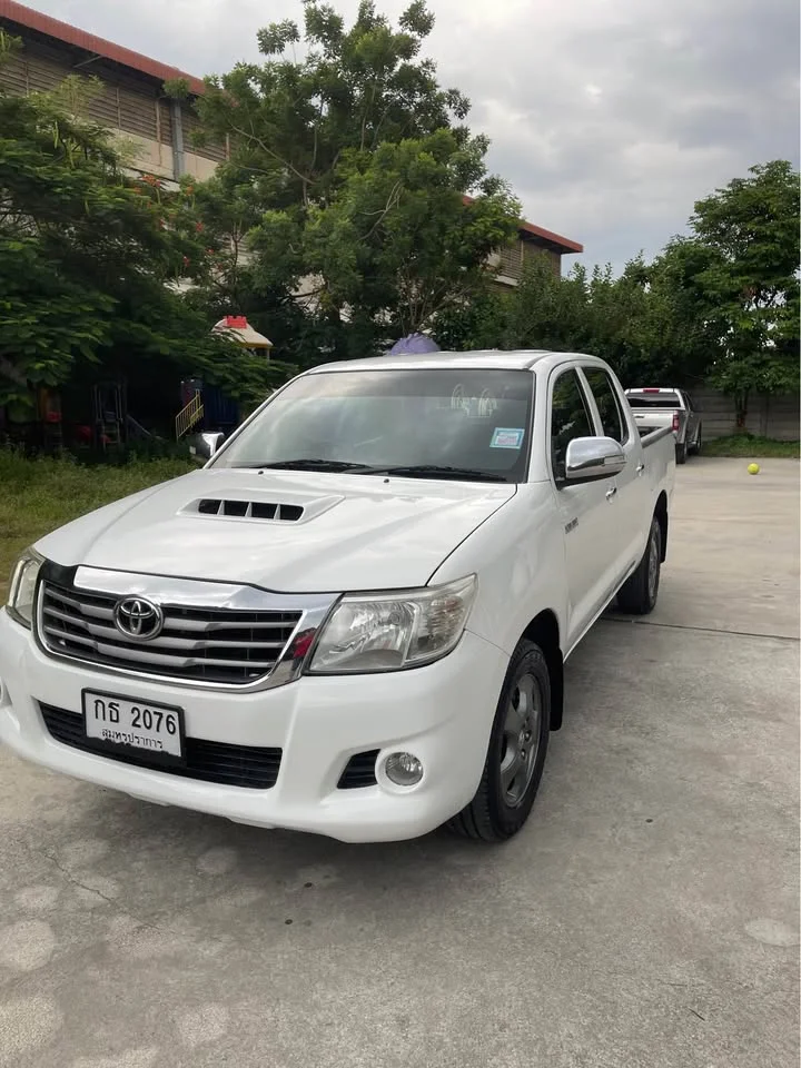 2013 Toyota Hilux VII 2