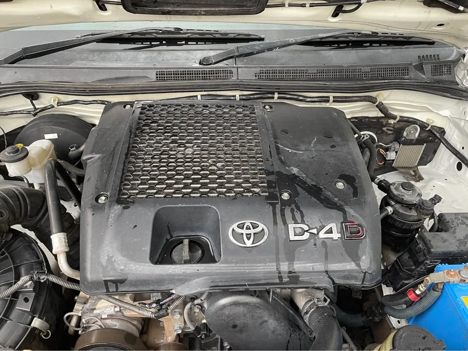 2013 Toyota Hilux VII 3