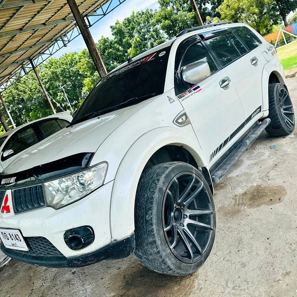 2009 Mitsubishi Pajero Sport II 2