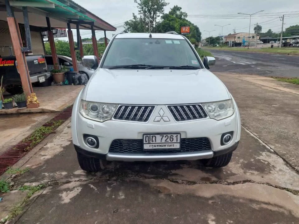 2011 Mitsubishi Pajero Sport II 3