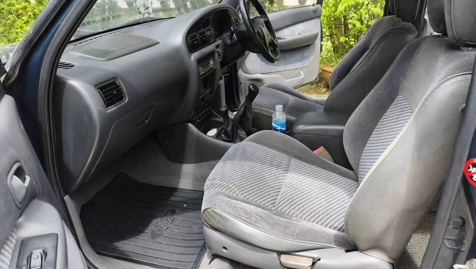 2000 Mazda 2500 Fighter V 2