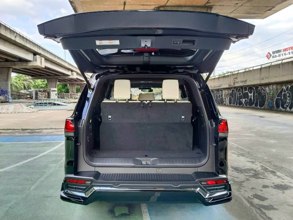2024 Lexus LX IV 3