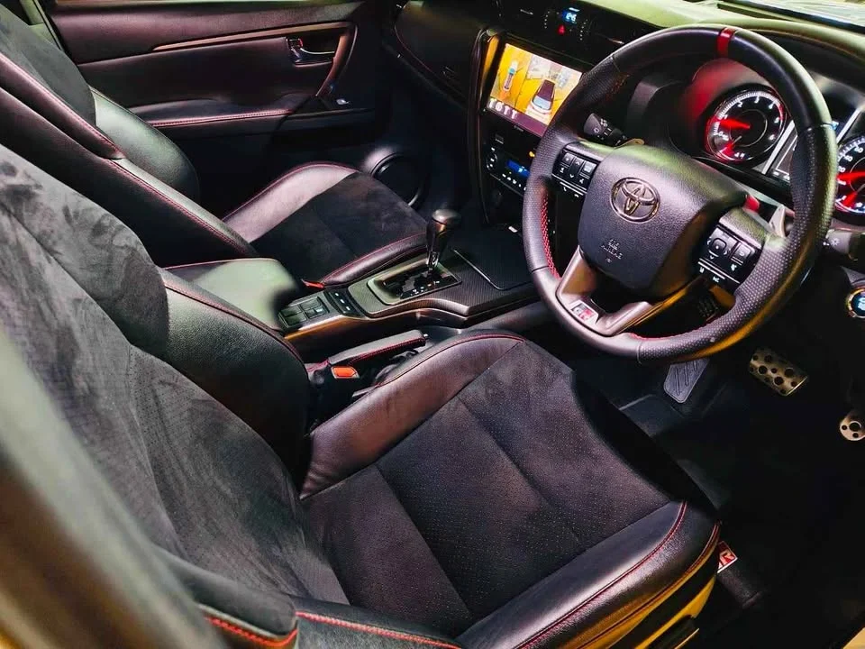 2023 Toyota Fortuner II 2