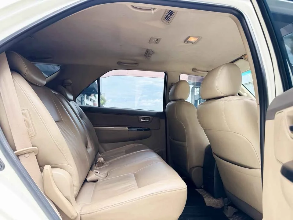 2013 Toyota Fortuner I 2