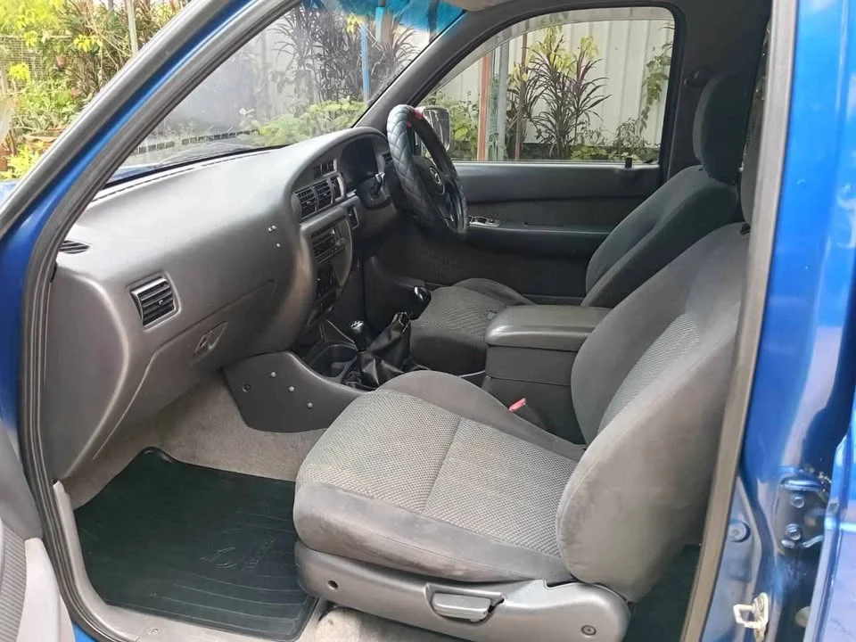 2005 Mazda 2500 Fighter V 3