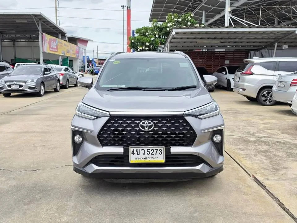 2023 Toyota Veloz III 3