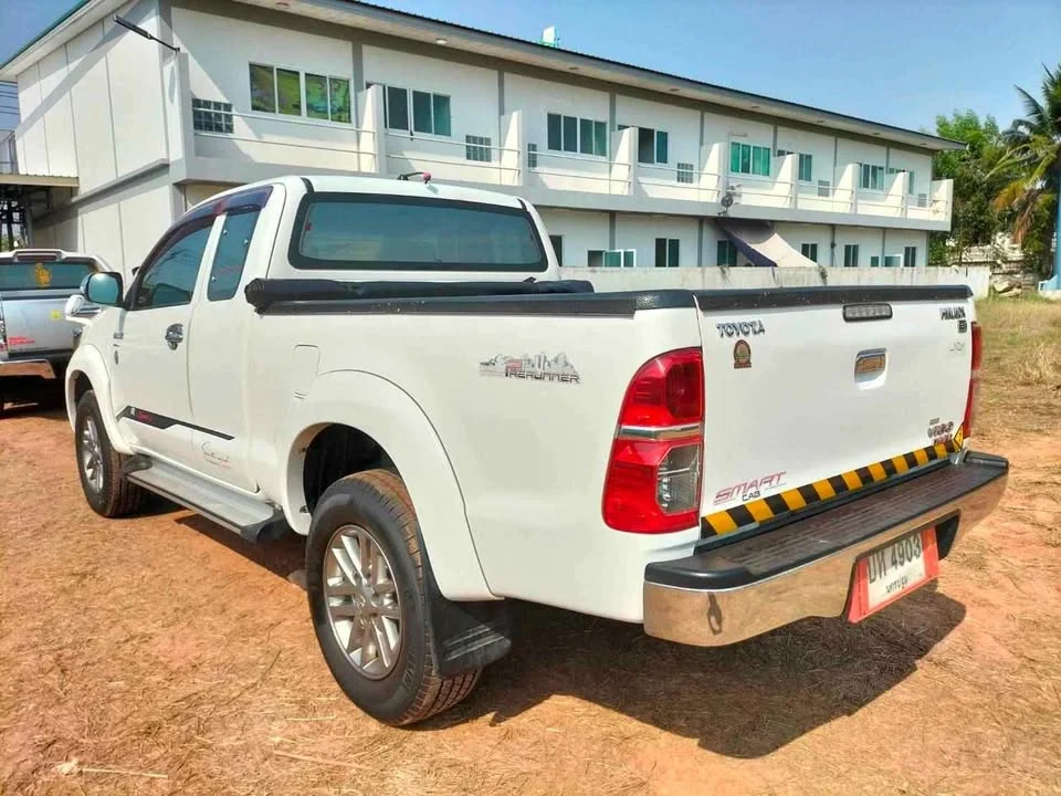 2012 Toyota Hilux VII 3