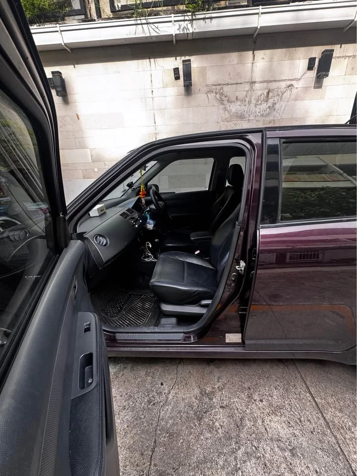 2011 Suzuki Swift I 2