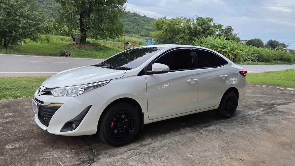 2018 Toyota Yaris ATIV III 2