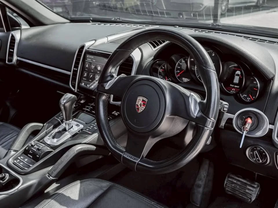 2011 Porsche Cayenne II 2