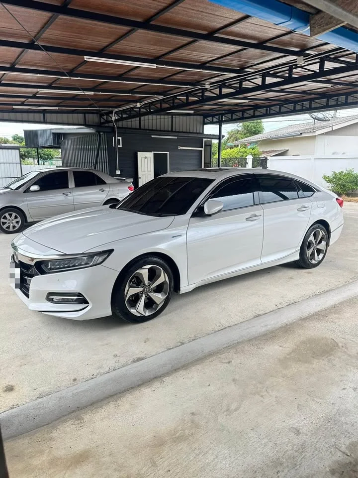 2020 Honda Accord X 3