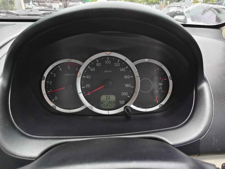 2011 Mitsubishi Pajero Sport II 2